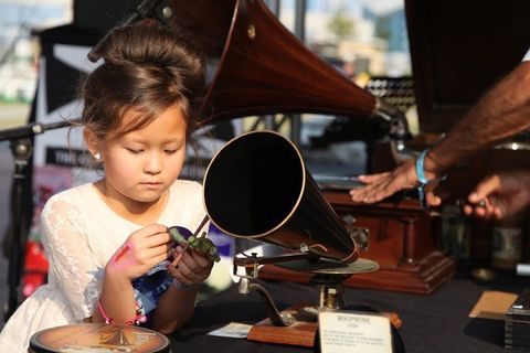 Classic Car and Vintage Festival Gramophone